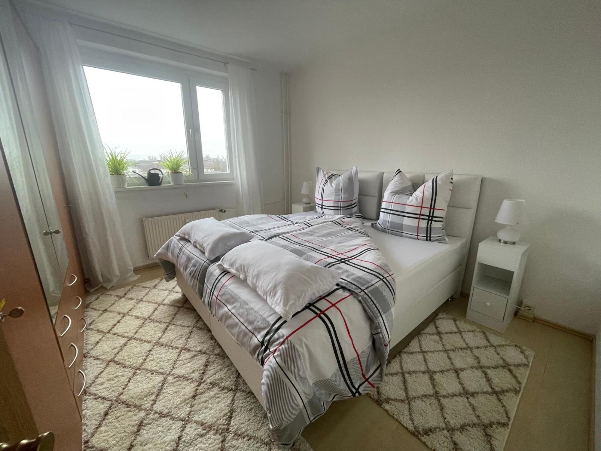 Beims Apartment-vollausstattung-kueche, Kostenlos-wfi, Smart-tv * Magdeburg